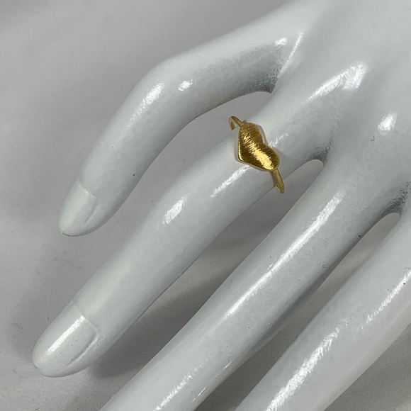 Heart Shape Love Ring - Picture 2 of 4